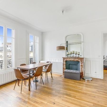 Place De La Mairie Daire Levallois-Perret Dış mekan fotoğraf