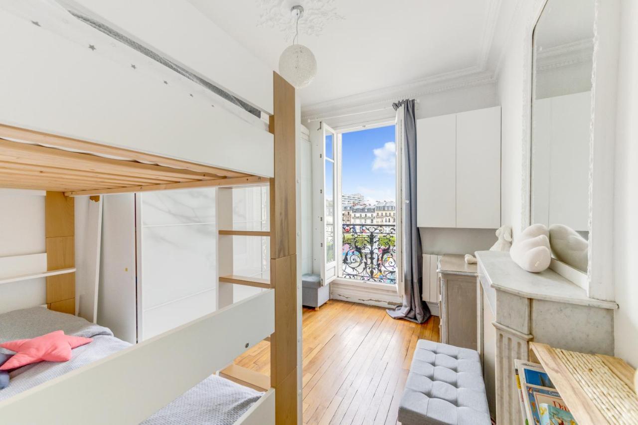 Place De La Mairie Daire Levallois-Perret Dış mekan fotoğraf